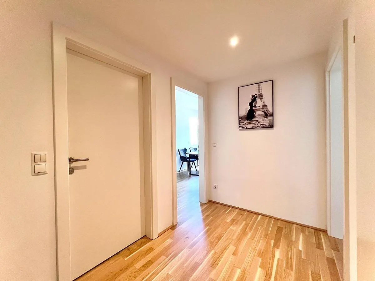 Apartment Schonbrunn Vienna