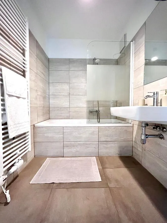 Apartment Schonbrunn Vienna Austria